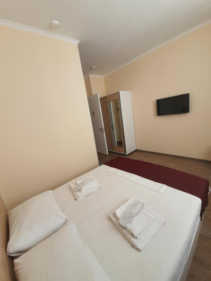Blossom Hotel Batumi Exteriör bild